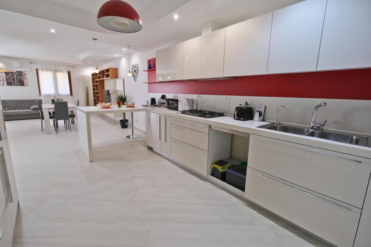 Apartament Modern House - 5 Stelle - Posto Auto Privato Brindisi Zewnętrze zdjęcie