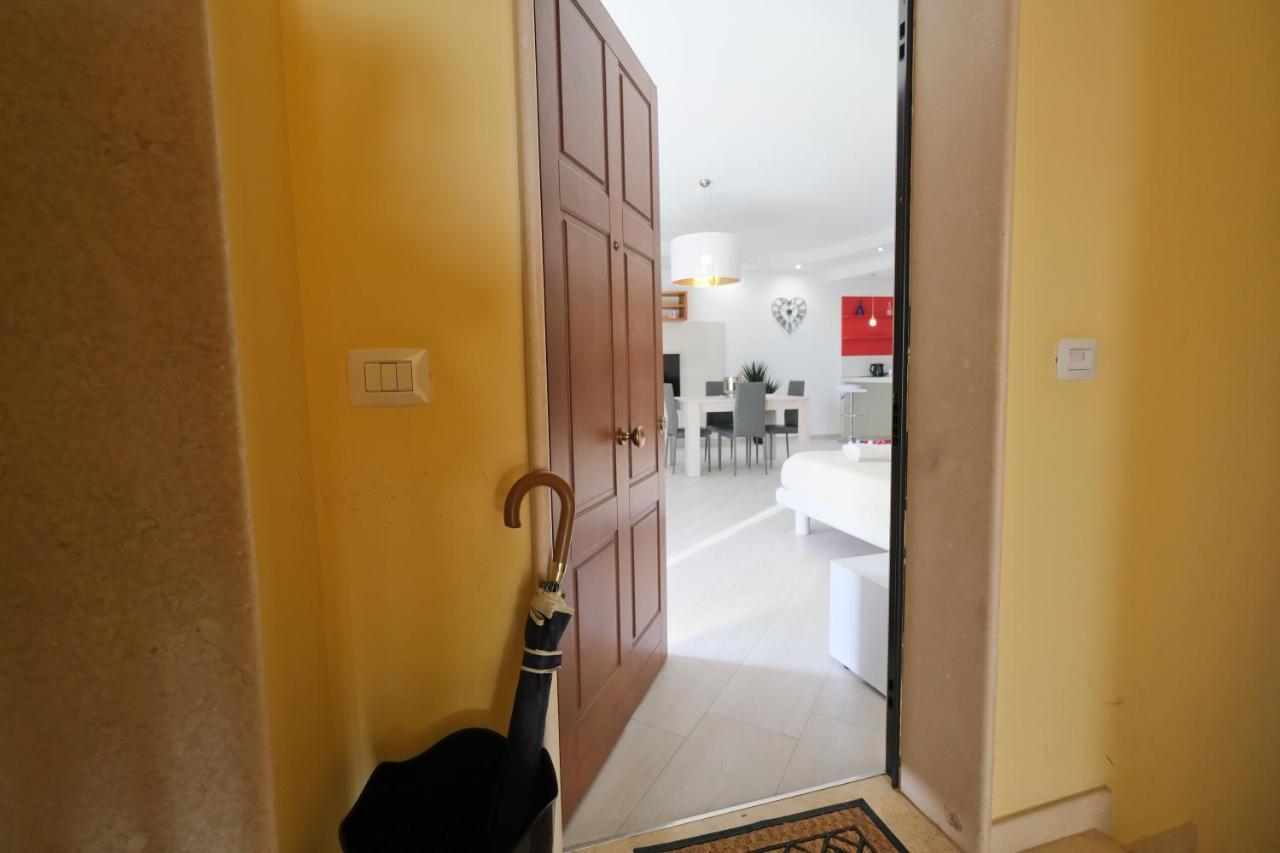 Apartament Modern House - 5 Stelle - Posto Auto Privato Brindisi Zewnętrze zdjęcie
